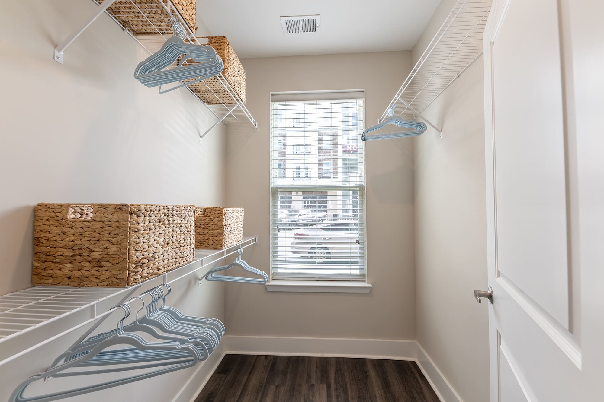 quantum on west call off campus apartments near florida state university walk in closet